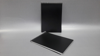 Блокнот А5 на пружине сверху без надписей